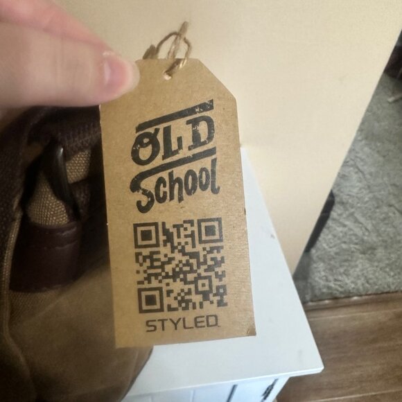 Old School Styled Traditional Waxed Canvas Messenger Bag Adjustable Strap NWT - Picture 8 of 13